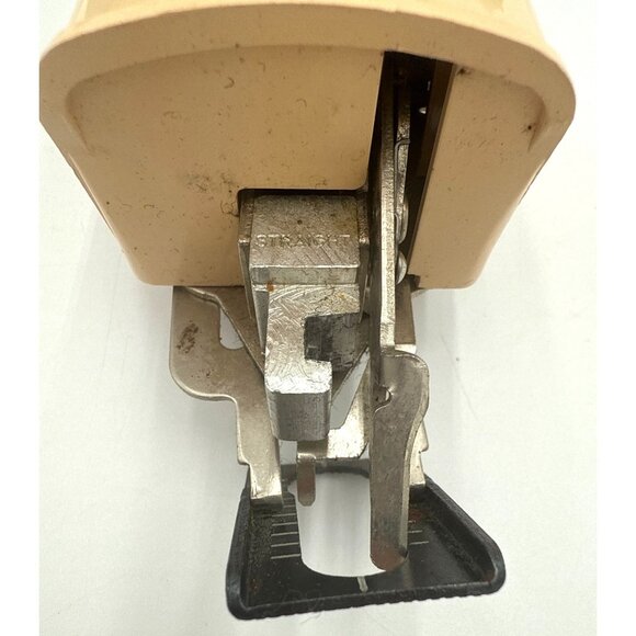 Vintage 60s Singer Buttonholer #2482607 Attachments, Green Retro Case - Picture 5 of 10